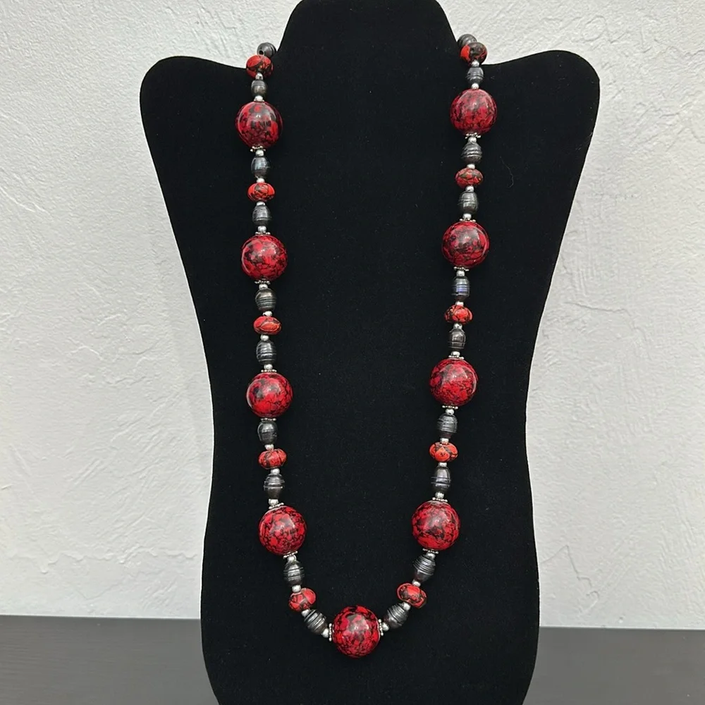 Red w/Black Glass Beads & Black Simulated Pearl Vintage Necklace